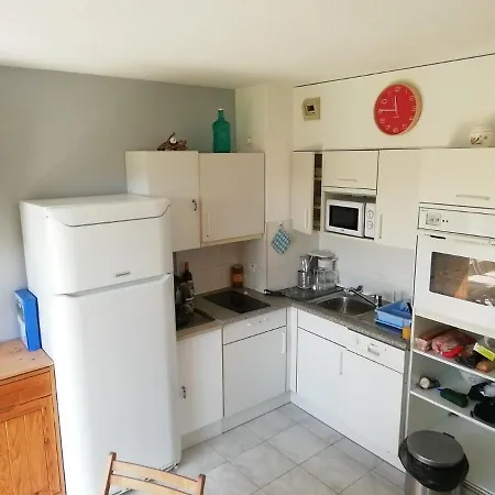 Apartment T2 Cabine, Capacite 4 Personnes, A 600 M De La Et A 300 M Du Golf